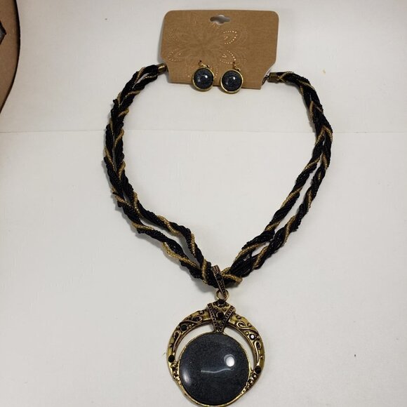 Women’s Statement Layered Gold Beaded Necklace Set – Circle Pendant + Earrings - Picture 6 of 12